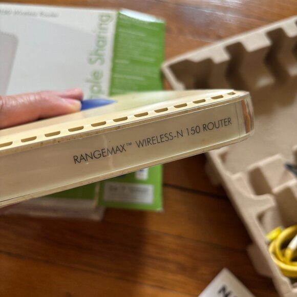 Netgear WPN824N N150 Wireless Router - Picture 7 of 7